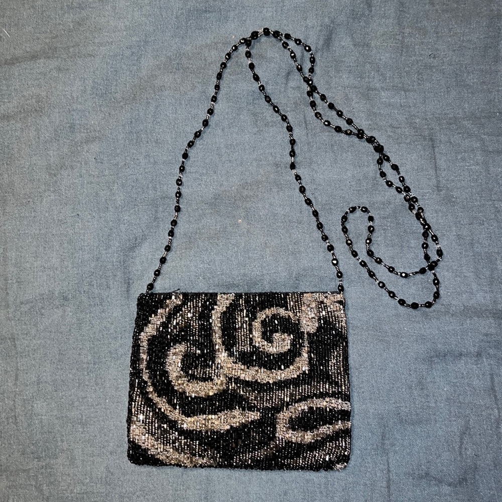 Elegant Moyna beaded purse
